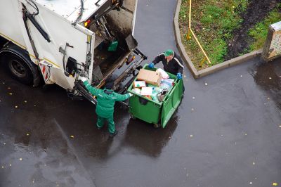 When to Hire Junk Removal Services